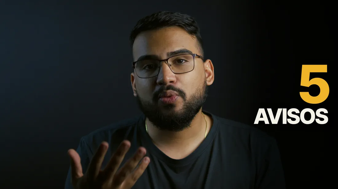 Miniatura de vídeo com gesto de mão em quadro e número em destaque amarelo